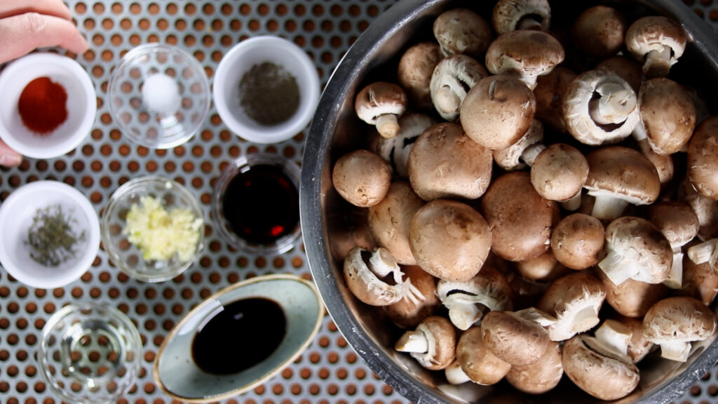 1. Die Zutaten für meine Schlemmer-Knoblauch-Champignons