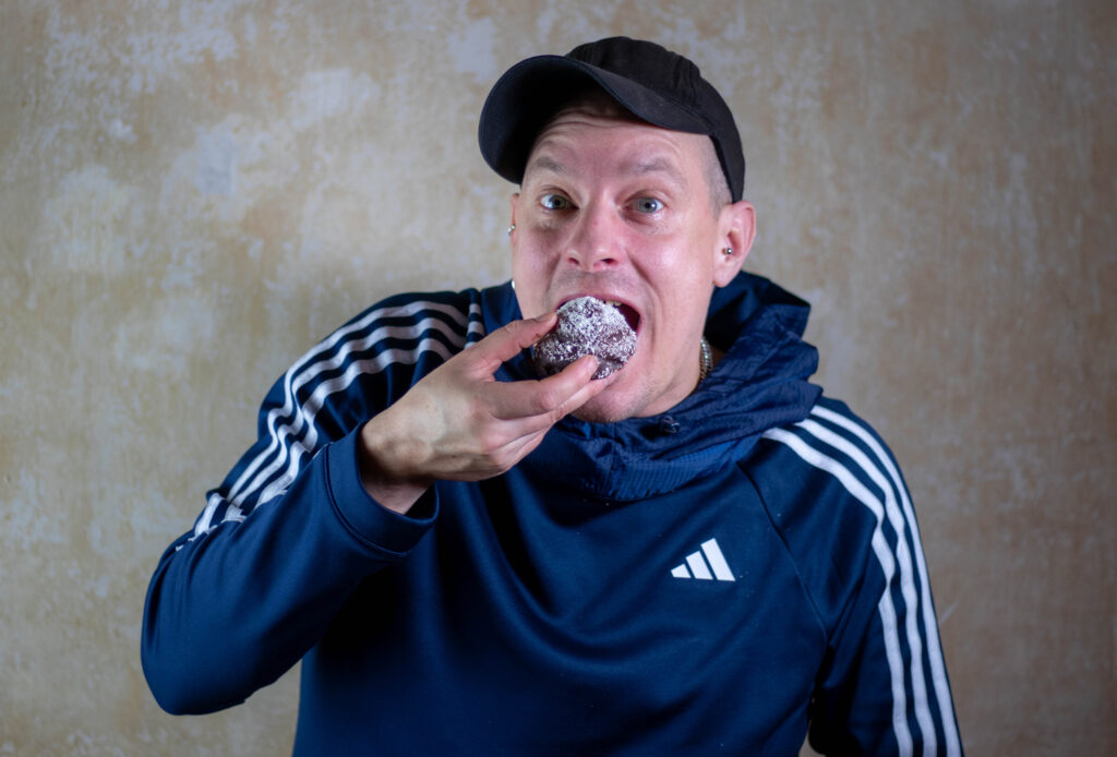 Sean Moxie mit Schokokuss: "Es ist ein wirklich tolles Gefühl, wenn man es schafft ein Rezept erfolgreich zu veganisieren."