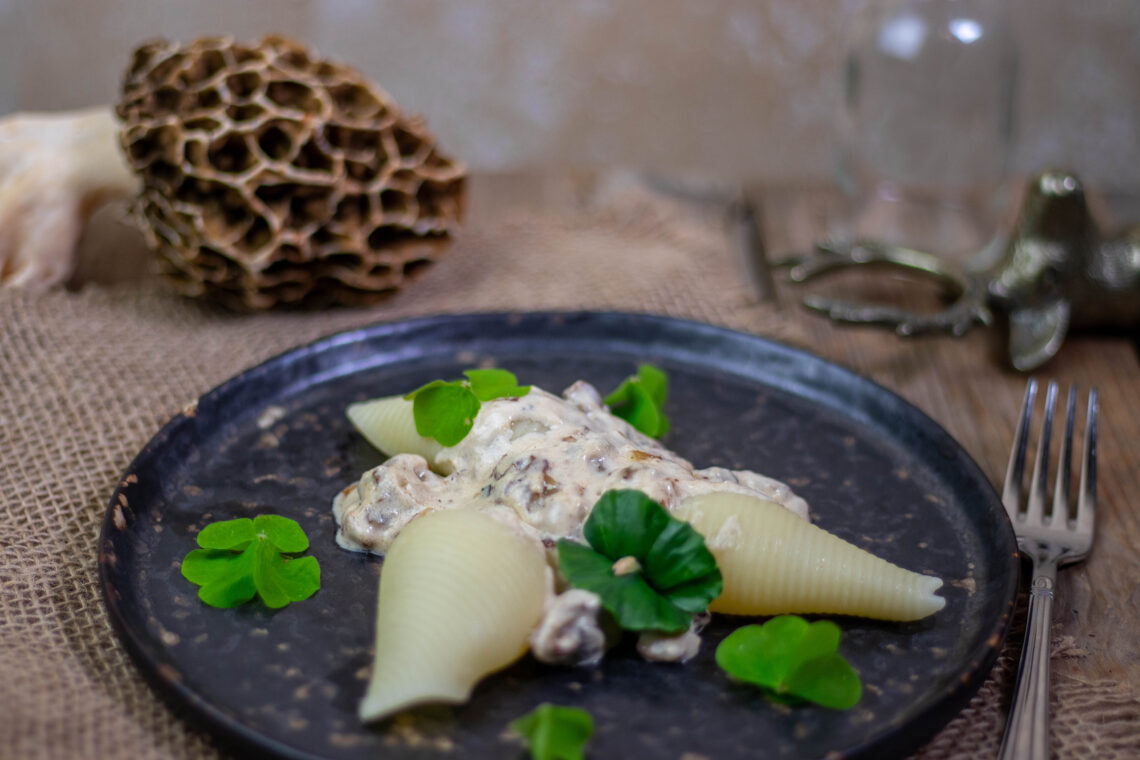 Morchelsauce – cremig, sahnig und vegane, mit selbst gesammelten Morcheln