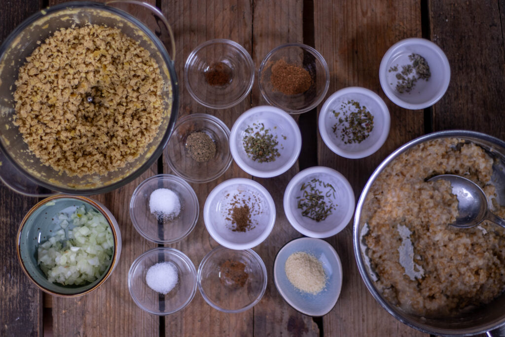 3. Alle Zutaten für das vegane Wurstbrät.