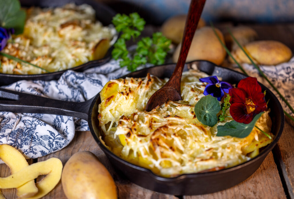 Cremiges, vollmundiges, veganes Kartoffelgratin