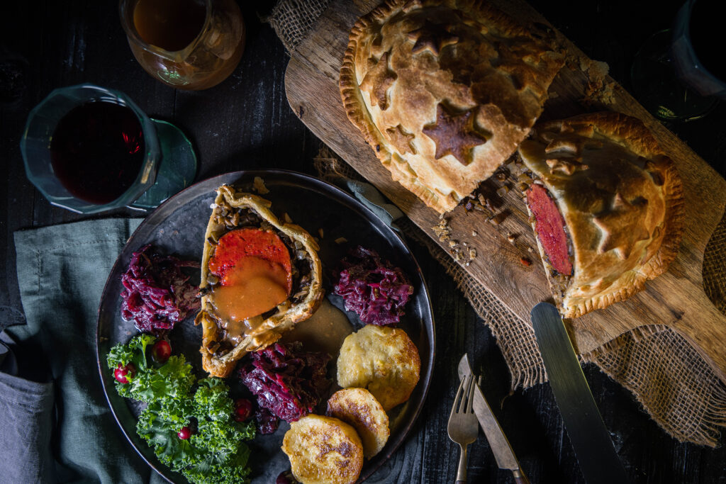 Der Seitan für mein veganes Filet Wellington ist zart und rosig-rot