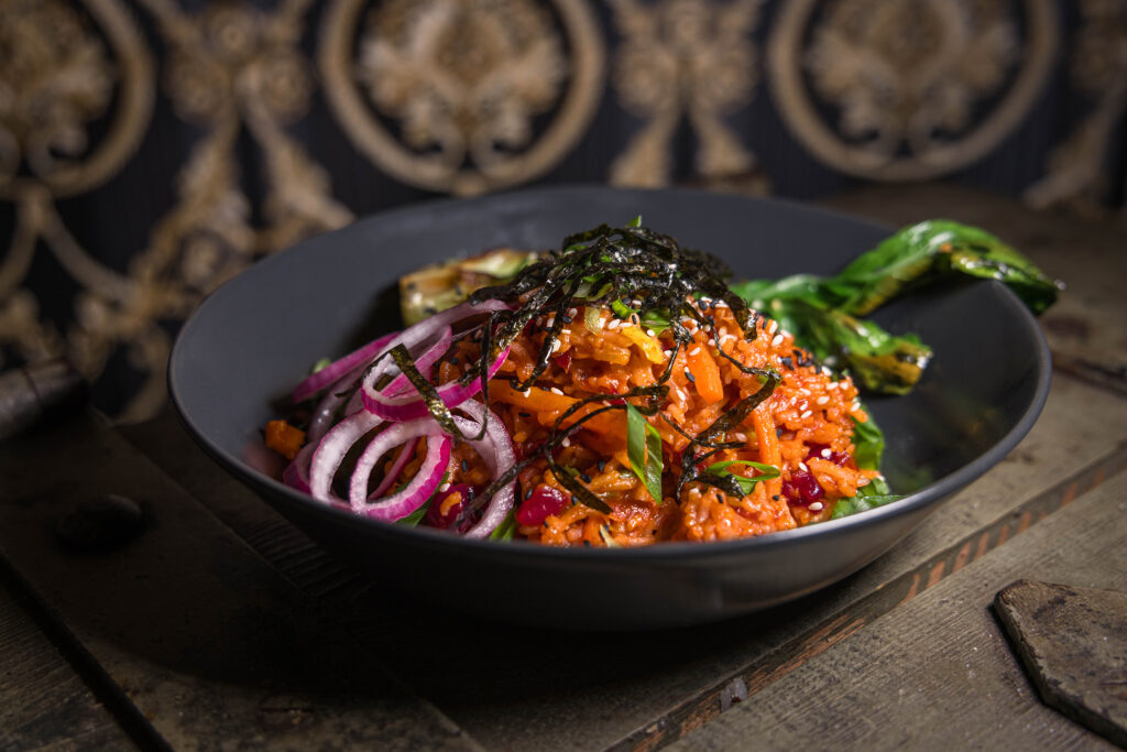Kimchi Fried Rice, koreanische Bratreispfanne mit Kimchi