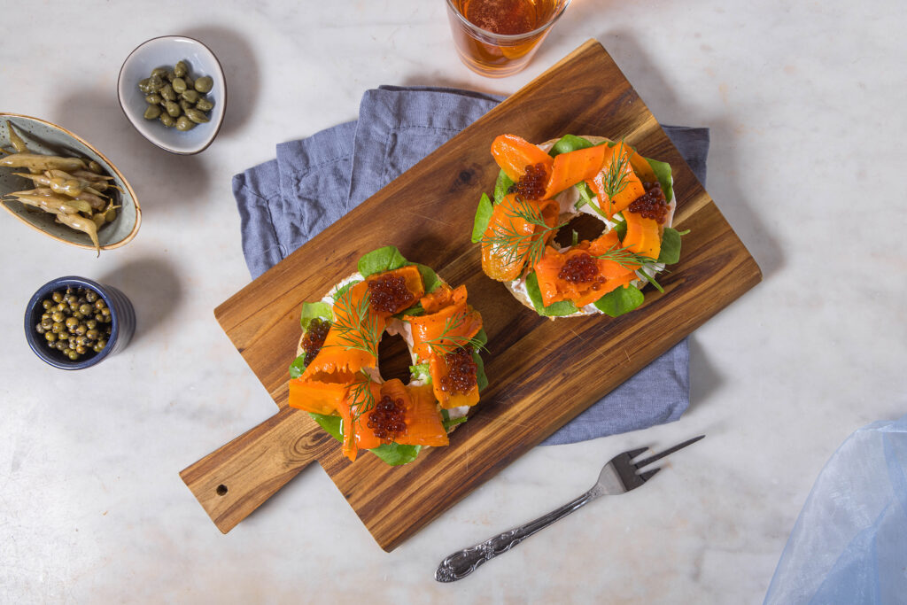 Karottenlachs - der beste vegane Lachs - in Salzkruste gegart