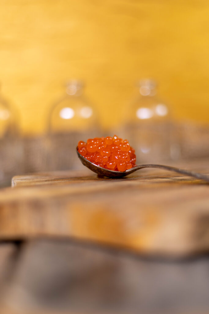 Sriracha-Kaviar - kleine, scharfe Sriracha-Perlen - vegan