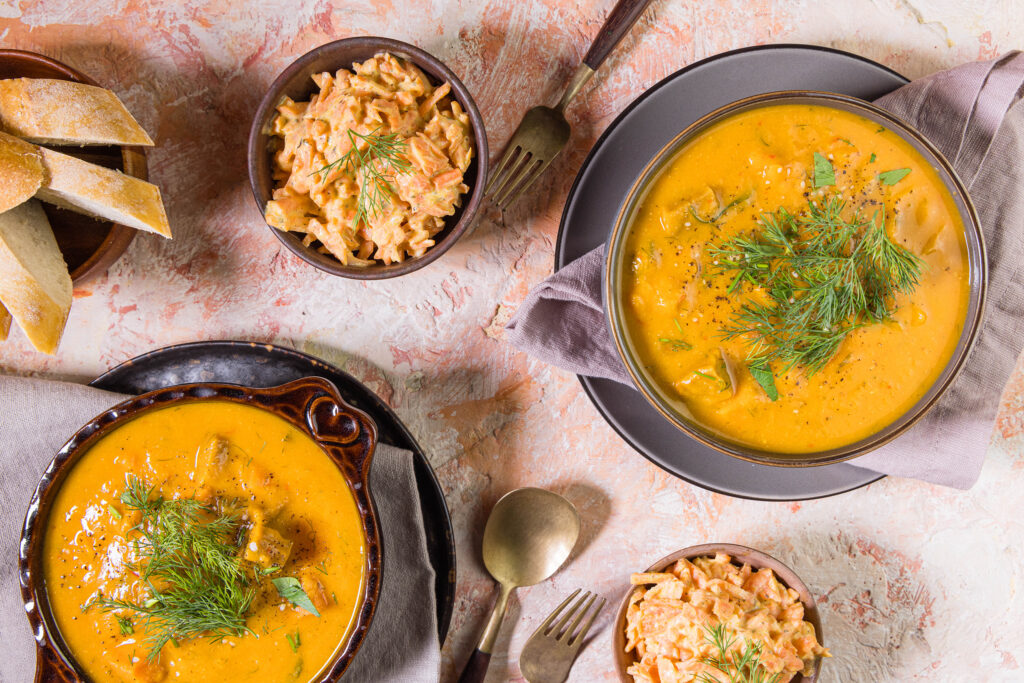 Süßkartoffel-Kokos-Suppe mit veganer Chorizo