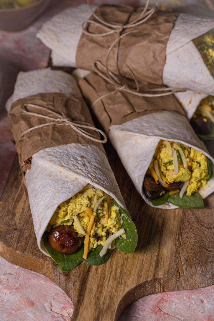 Selbstgemachte Frühstücks-Burritos