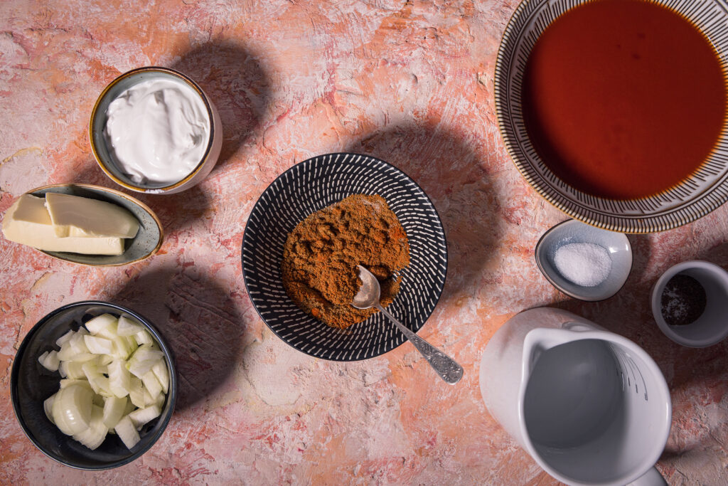 Alle Zutaten für die Tikka-Masala-Sauce.