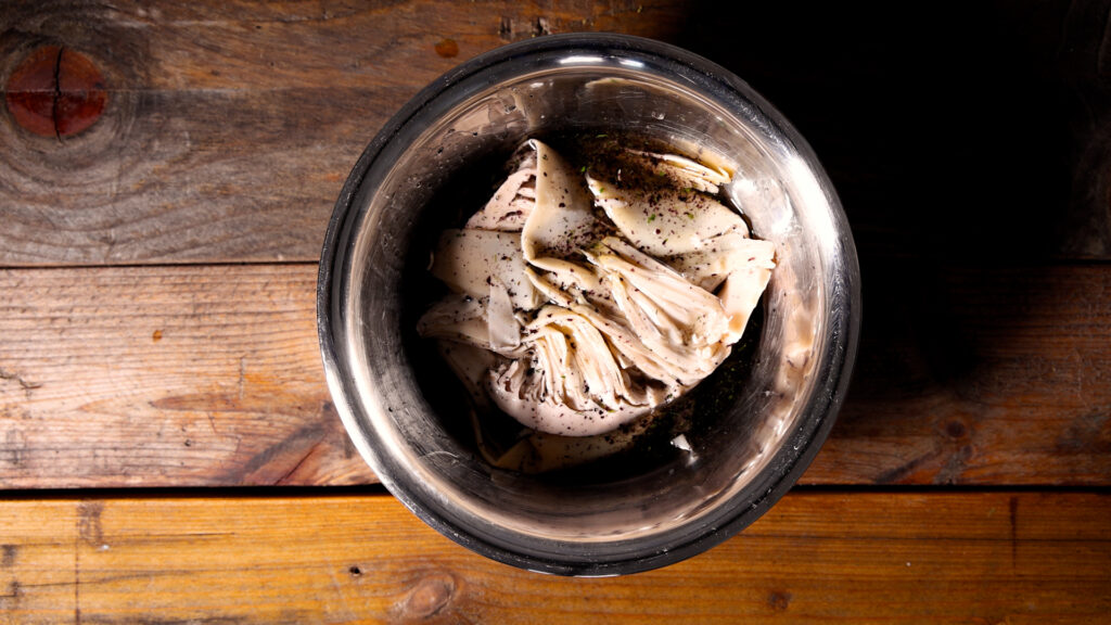 Bananenblüten in Algenmarinade