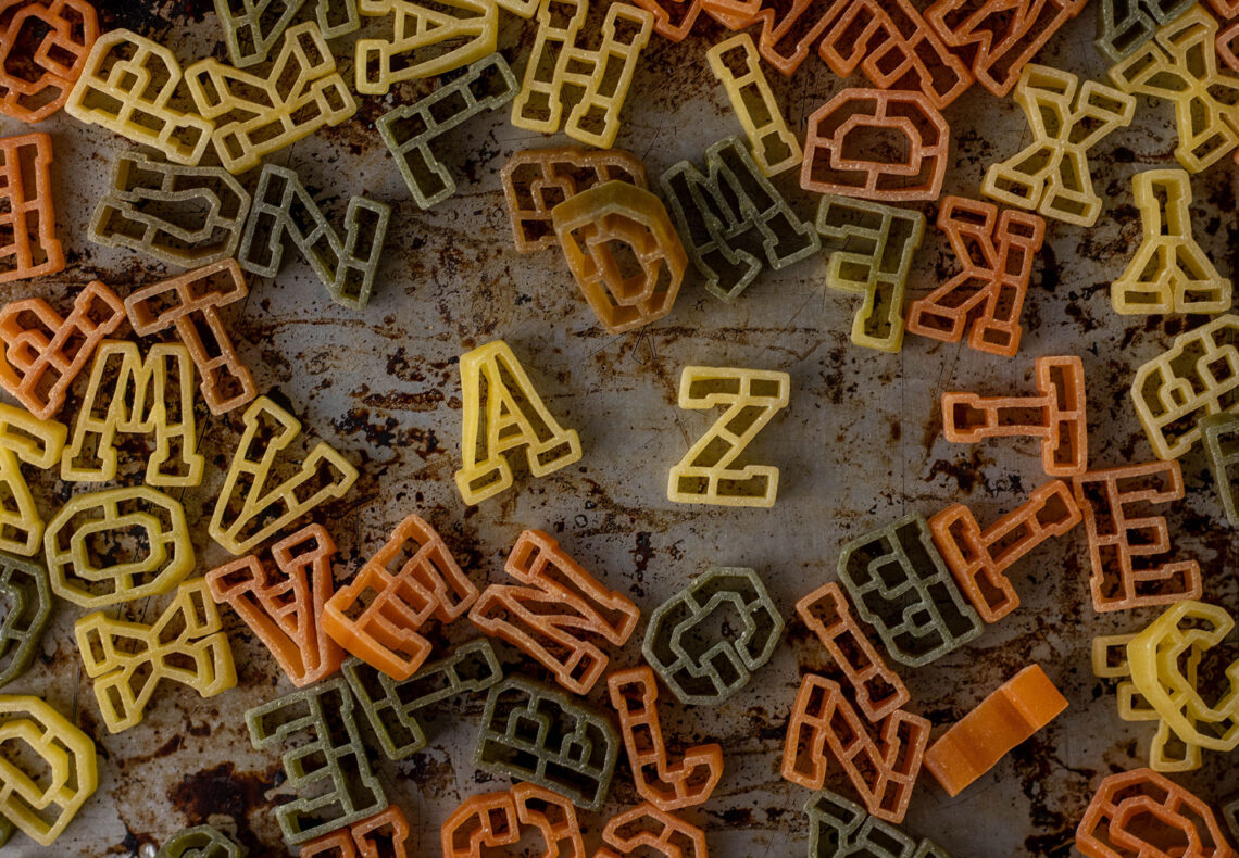 Buchstabennudeln als Symbolbild für Werbung