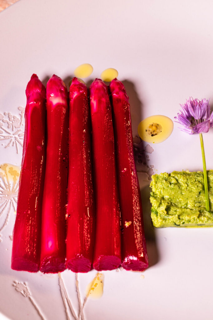 Pinker Spargelsalat - eine kalte Vorspeise für die gehobene Küche